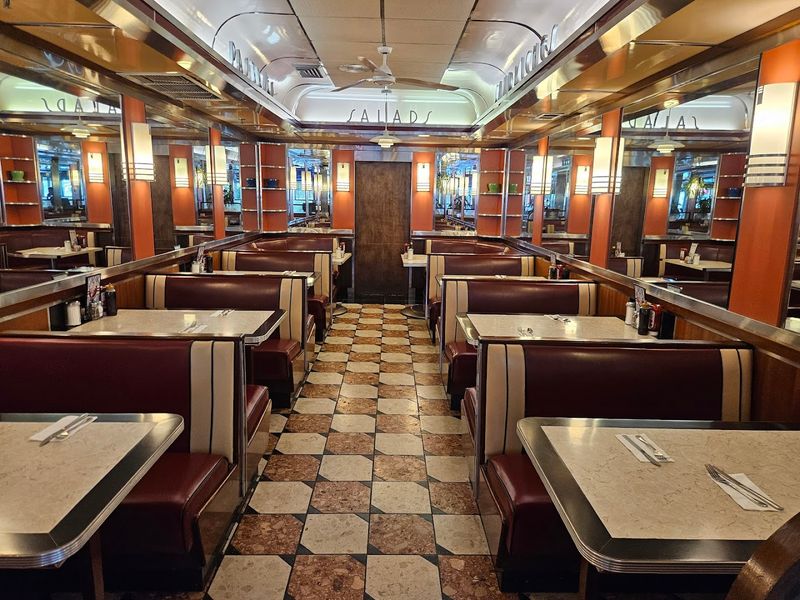 A 1950s Time Capsule Interior That Wows Every Guest A 1950s Time Capsule Interior That Wows Every Guest