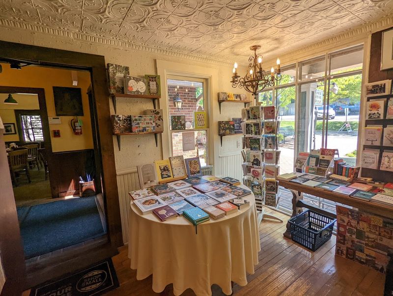 A Bookstore and Cafe Under One Roof