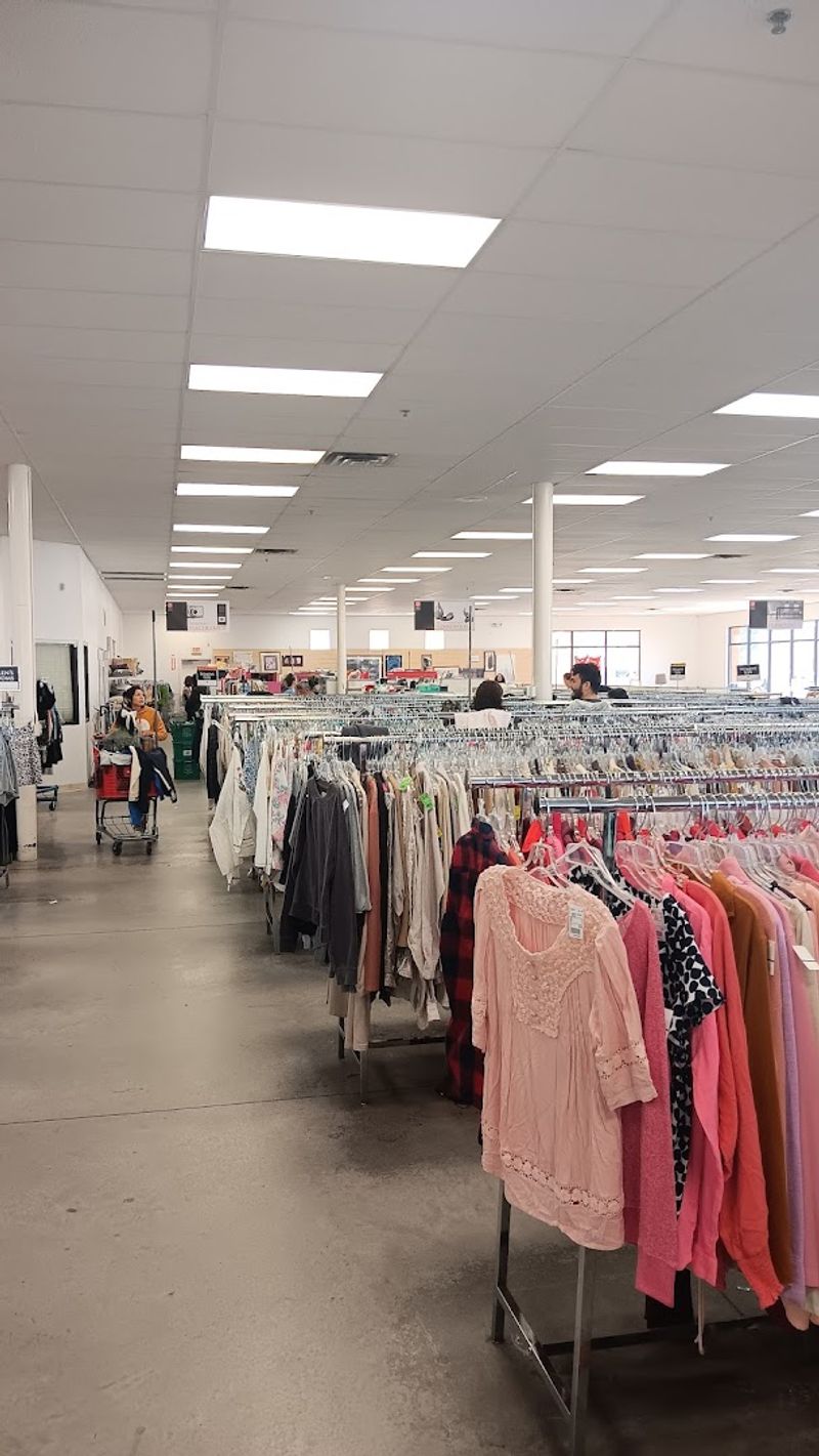 A Clean Store That Smells Fresh and Feels Inviting