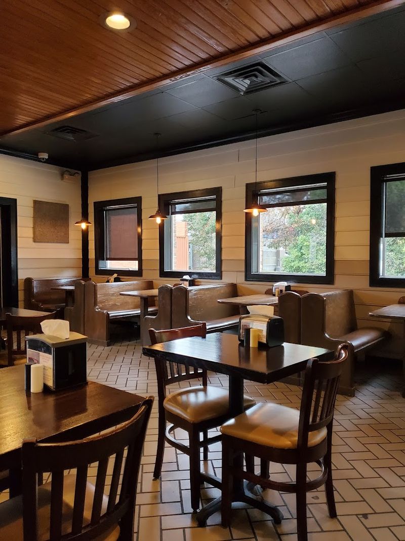A Clean and Quiet Environment That Stands Out