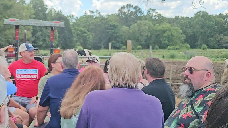 A Community-Minded Business That Gives Back and Grows Together