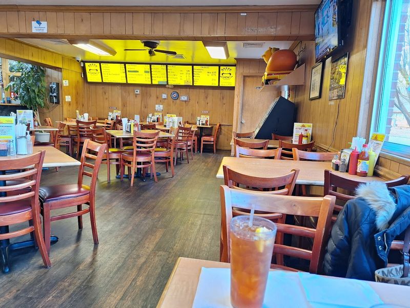 A Cozy, No-Frills Atmosphere Full of Character