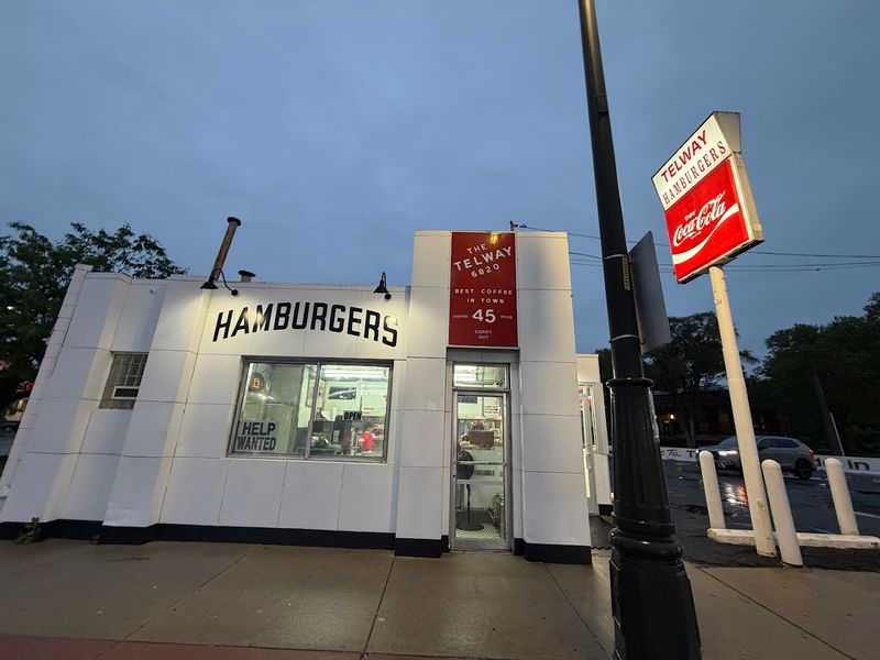 A Detroit Institution That Never Closes A Detroit Institution That Never Closes