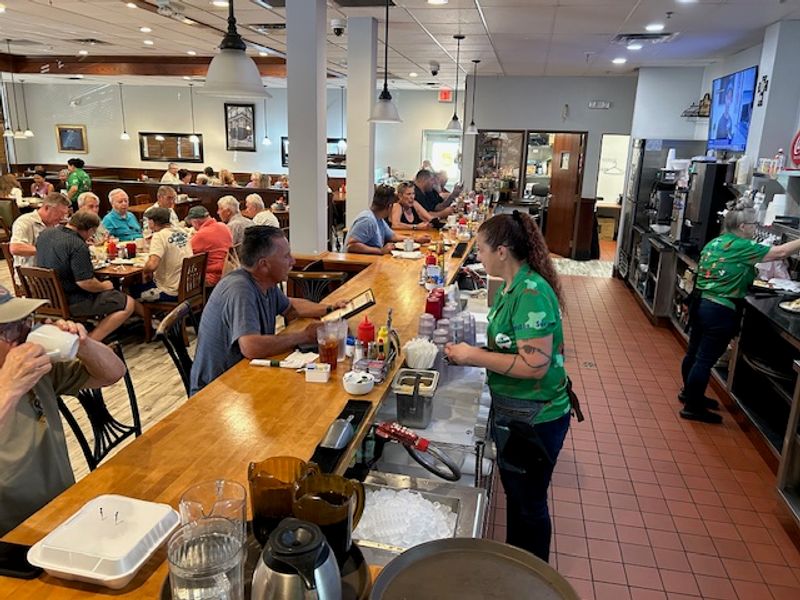 A Diner That Looks Small But Surprises You
