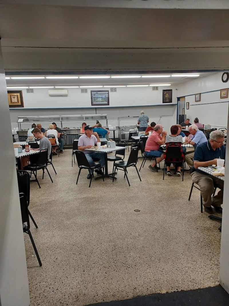 A Dining Room With Old-School Community Energy