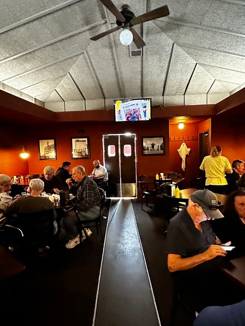 A Dive Bar Atmosphere With Real Character