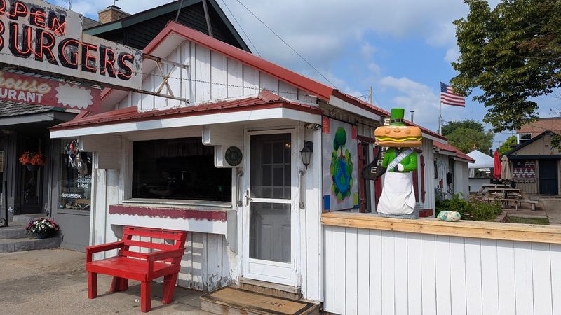 A Dog-Friendly Patio That Welcomes Every Member of the Family