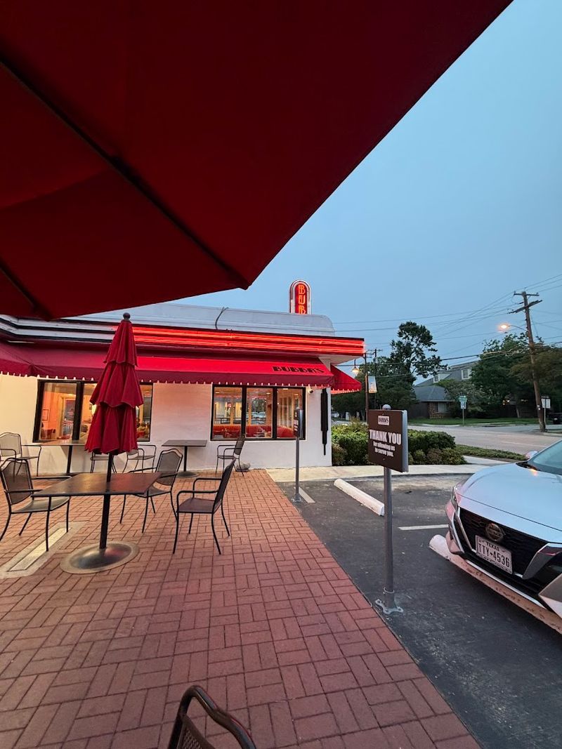 A Drive-Thru That Actually Delivers Quality Food