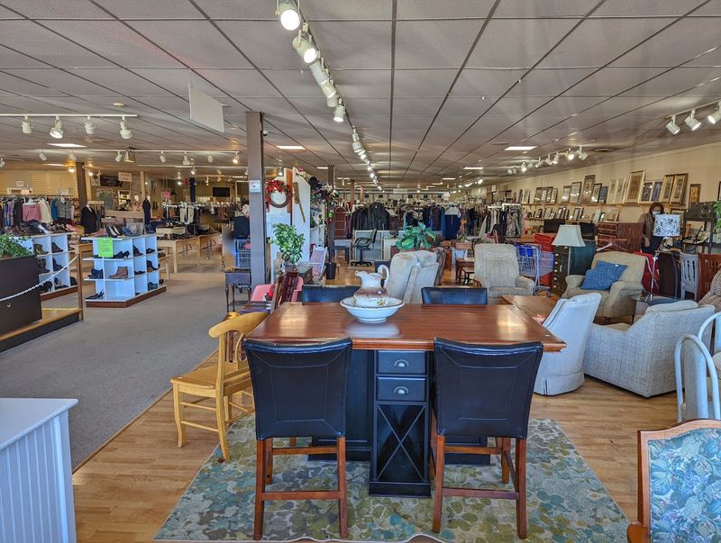 A Faith-Based Mission That Shapes the Entire Shopping Experience