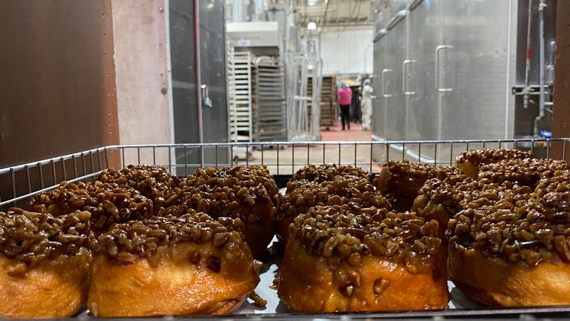A Family-Run Wholesale Bakery Open to Everyone