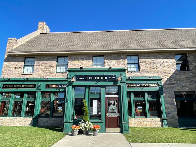 A Food Scene Rooted in Real Tradition