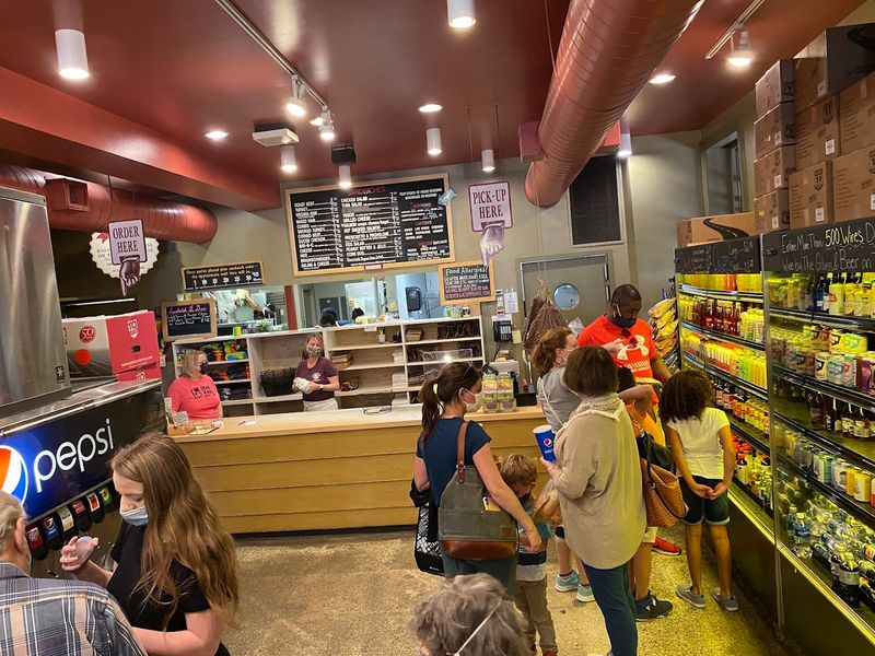 A Friendly, Fast-Paced Atmosphere That Adds to the Fun