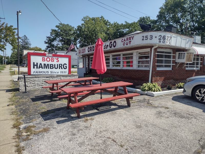 A Generational Gathering Spot for Akron Families