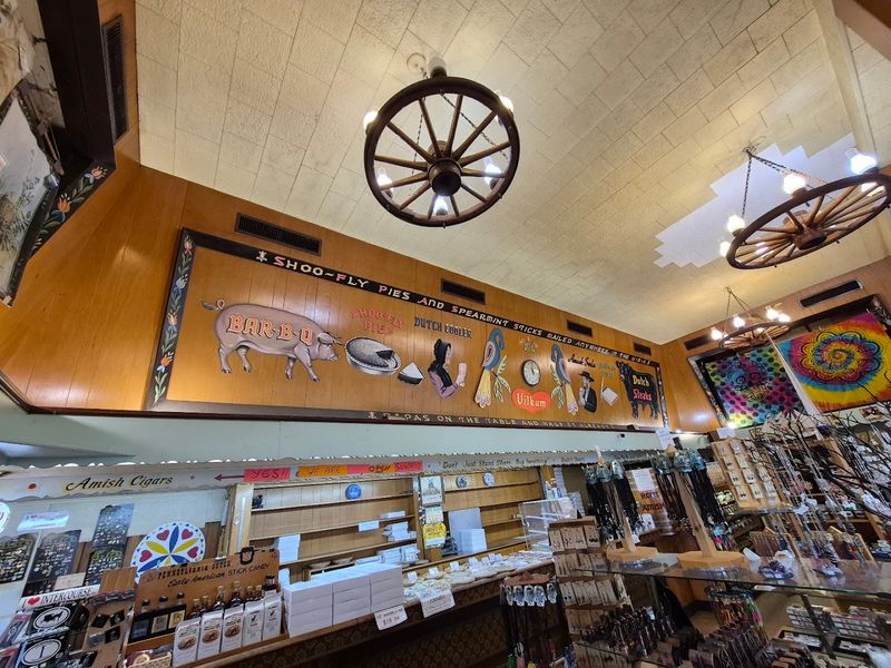 A Gift Shop Full of Pennsylvania Dutch Finds