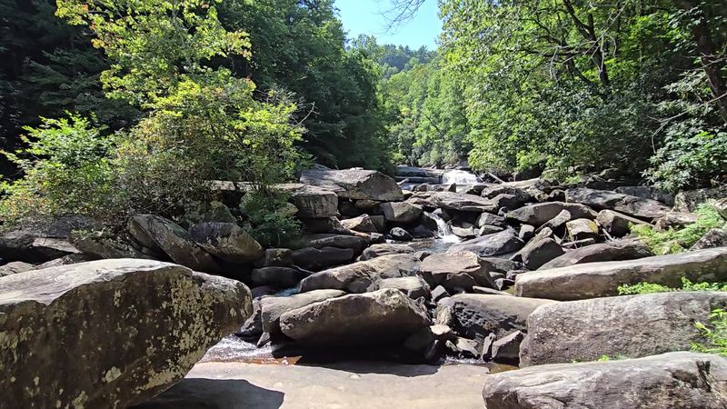 A Jeep Trail and Off-Road Adventure Hidden Inside the Park