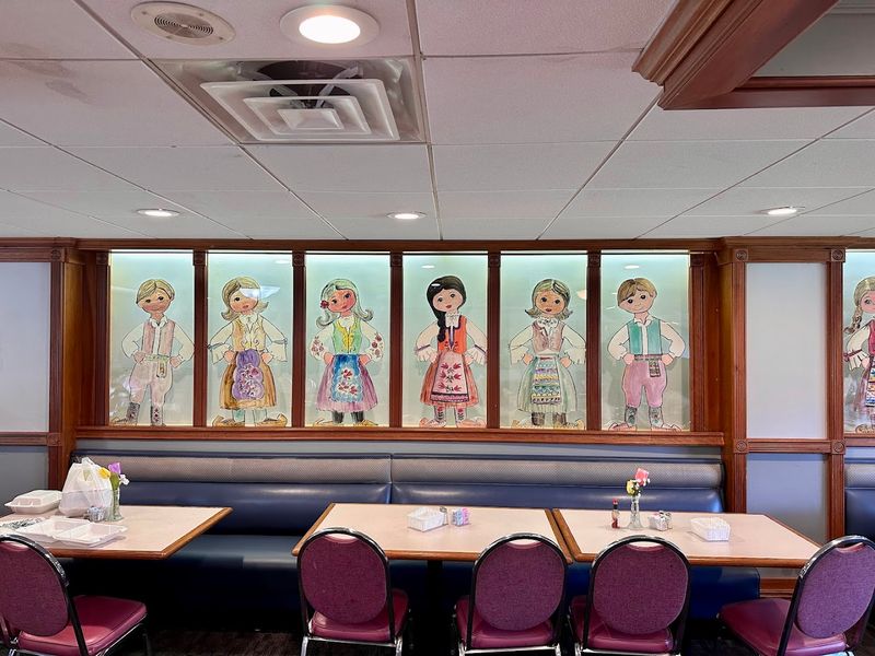 A Kids Menu That Makes Dining Easy for Families A Kids Menu That Makes Dining Easy for Families