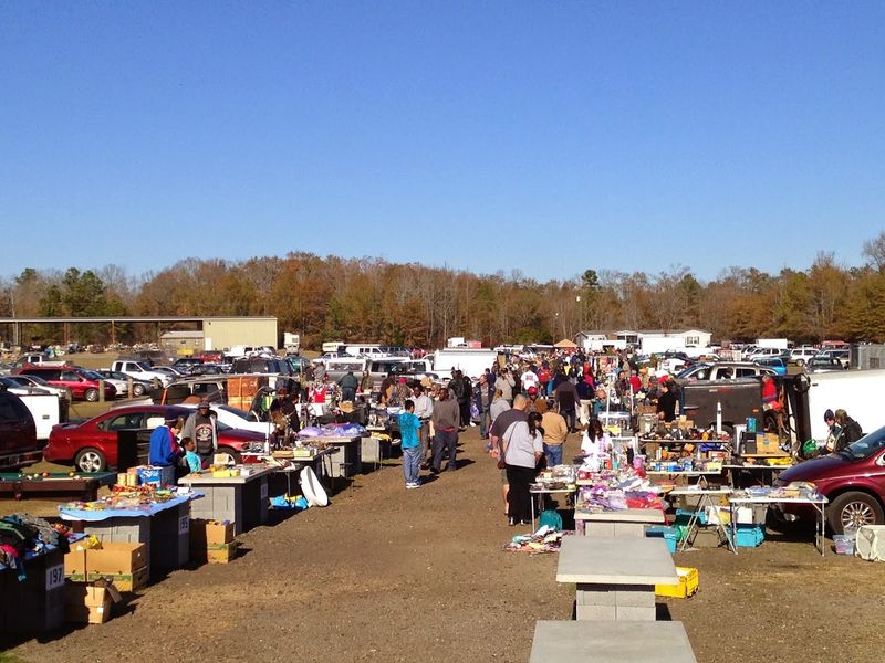 A Massive Market That Takes All Day to Explore