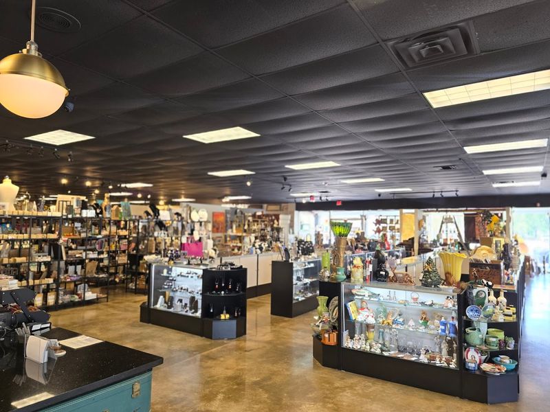 A Massive Space That Feels Open and Easy to Explore