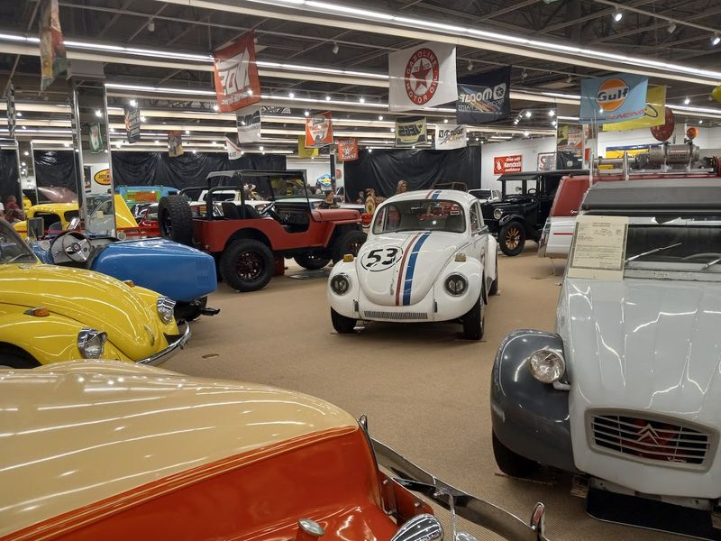 A Nostalgic Toy Store That Brings the 1980s Back to Life