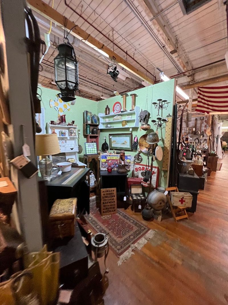A Perfect Spot for Unique Gift Shopping