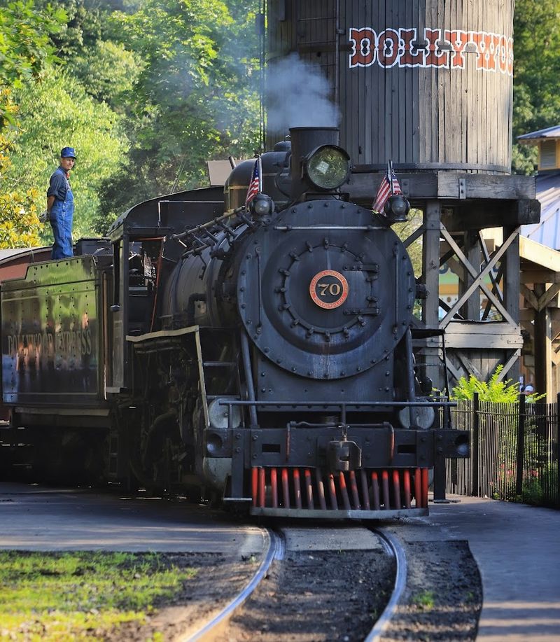 A Real Coal-Powered Steam Engine That Still Runs Today