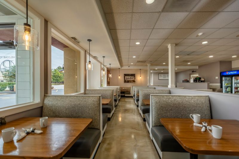 A Recent Renovation That Kept the Cozy Charm A Recent Renovation That Kept the Cozy Charm