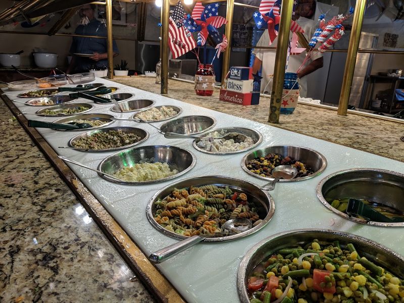 A Salad Bar That Actually Impresses