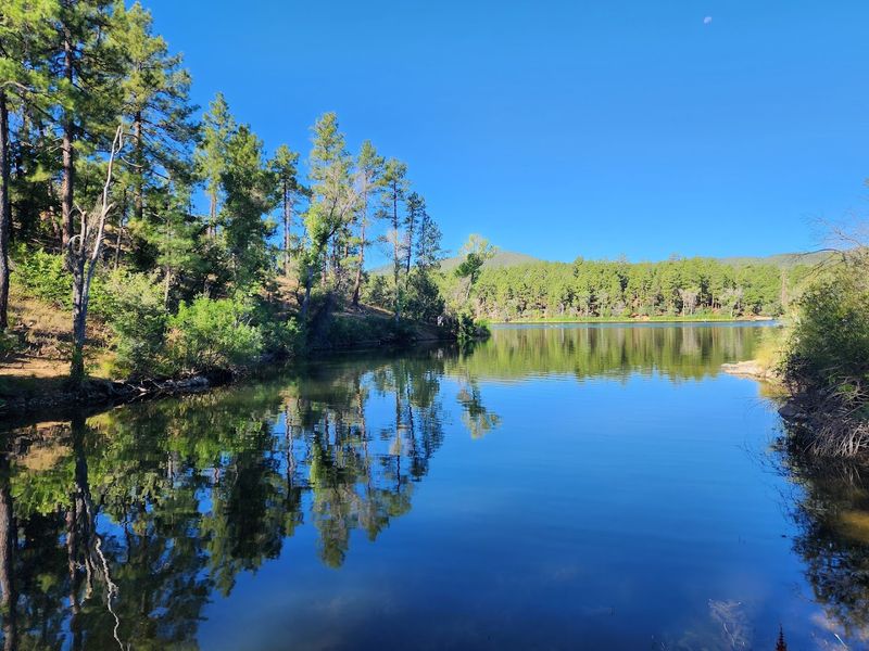 A Scenic Lake That Looks Nothing Like Arizona