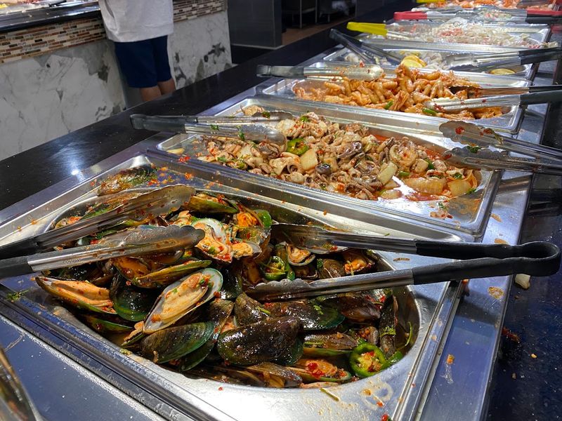 A Seafood Spread That Keeps People Coming Back