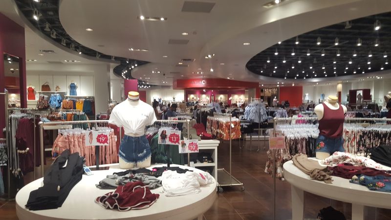 A Shopper's Paradise for Tourists Visiting South Florida