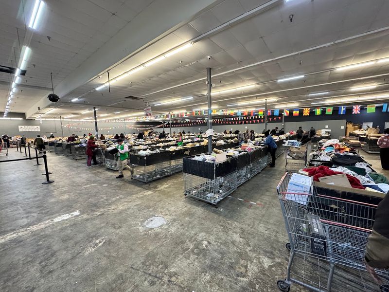 A Sliding Price Scale That Rewards Patient Shoppers