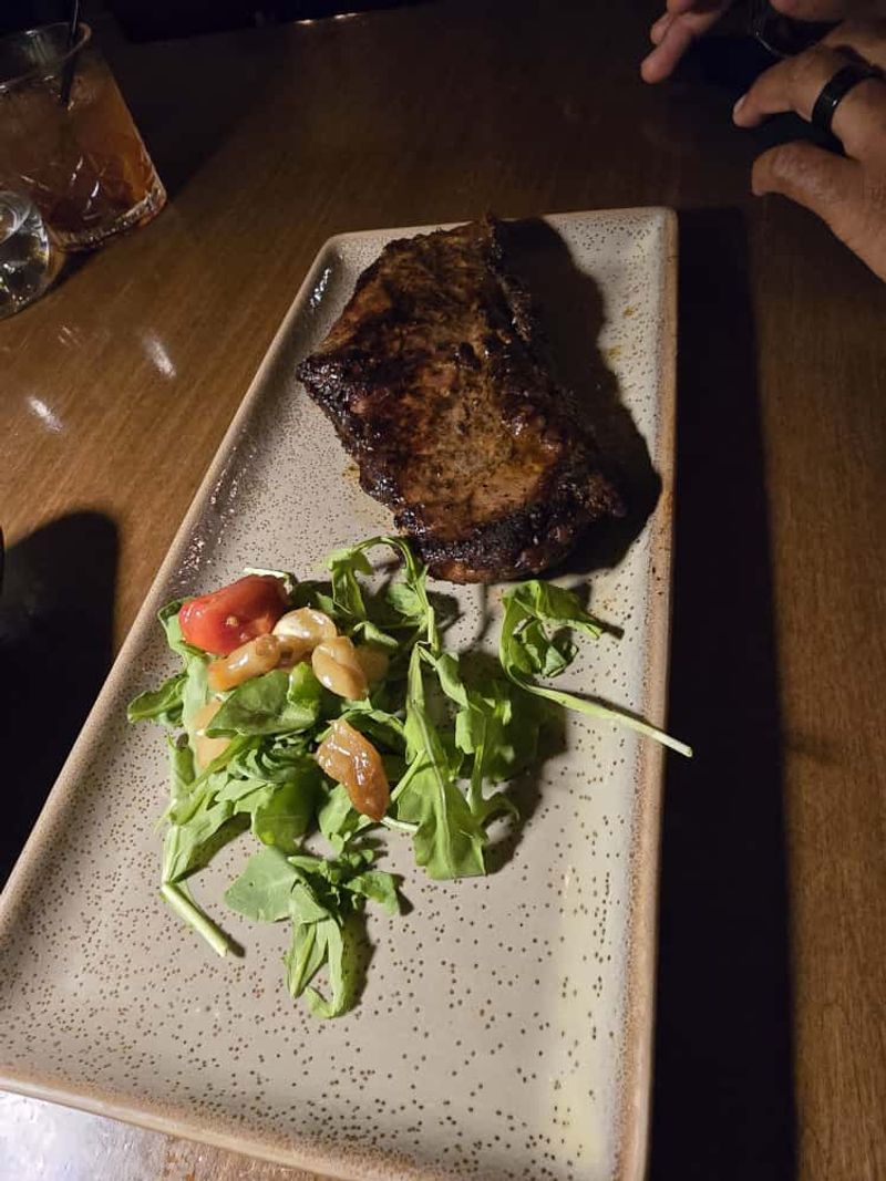 A Small Menu That Signals Big Freshness