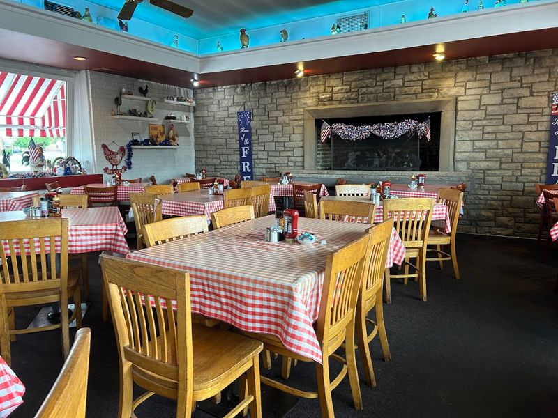 A Stone Fireplace That Makes Every Meal Feel Special A Stone Fireplace That Makes Every Meal Feel Special