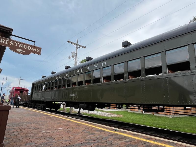 A Stop in Downtown Monticello Makes for a Perfect Day Trip