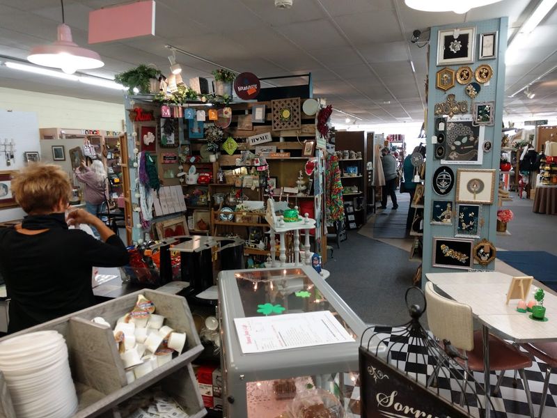 A Store That Is Way Bigger Than It Looks
