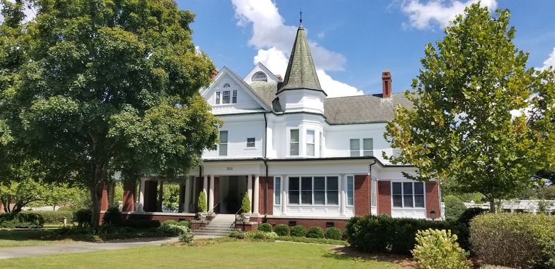 A Town That Feels Like Home From Day One