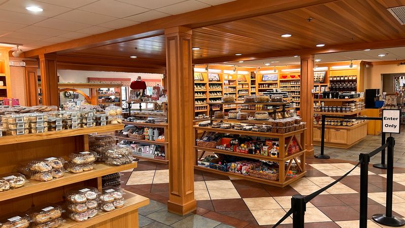 A Two-Story Gift Shop Worth Exploring
