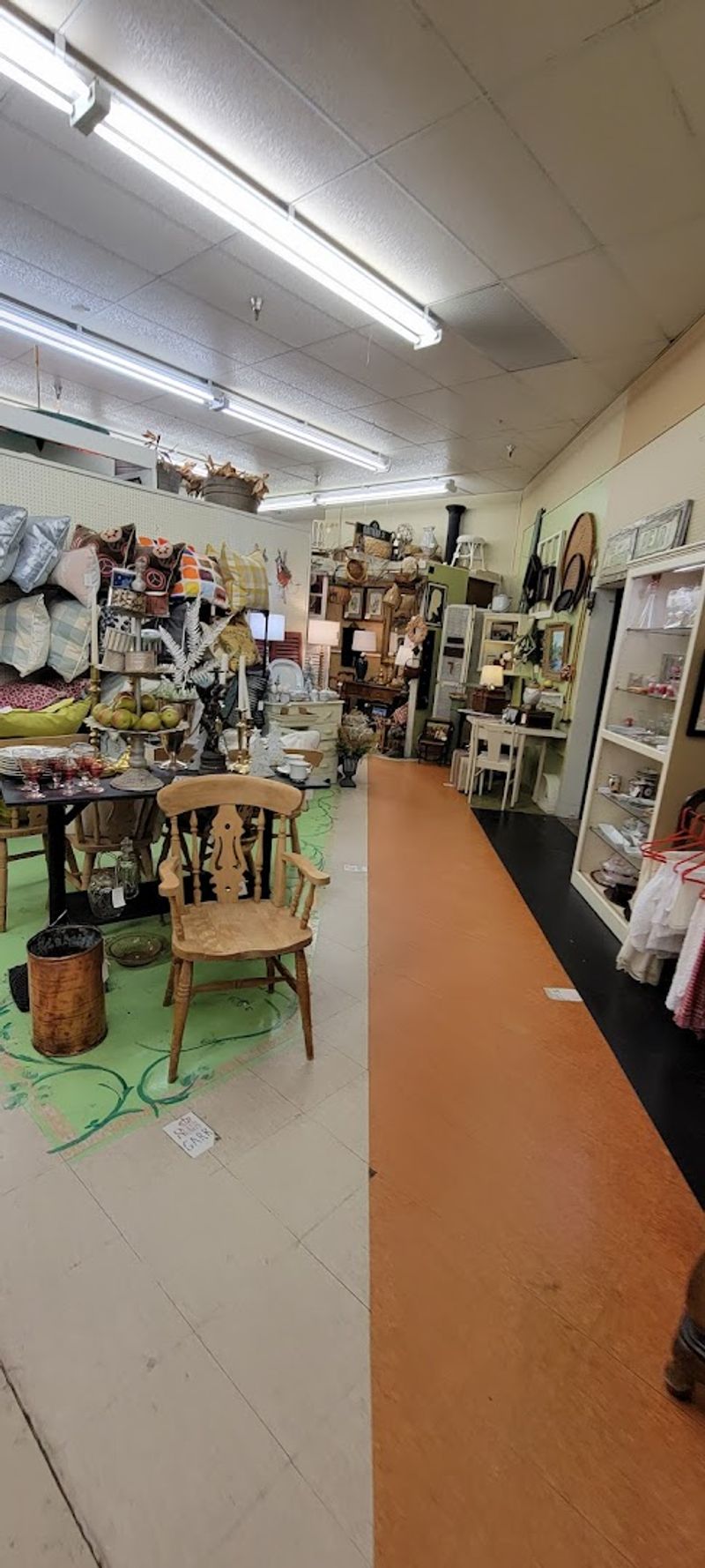 A Welcoming Staff That Makes Shopping Easy