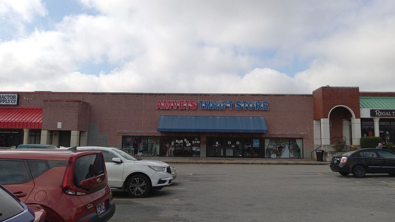 Ample Parking Makes the Trip Easy and Stress-Free