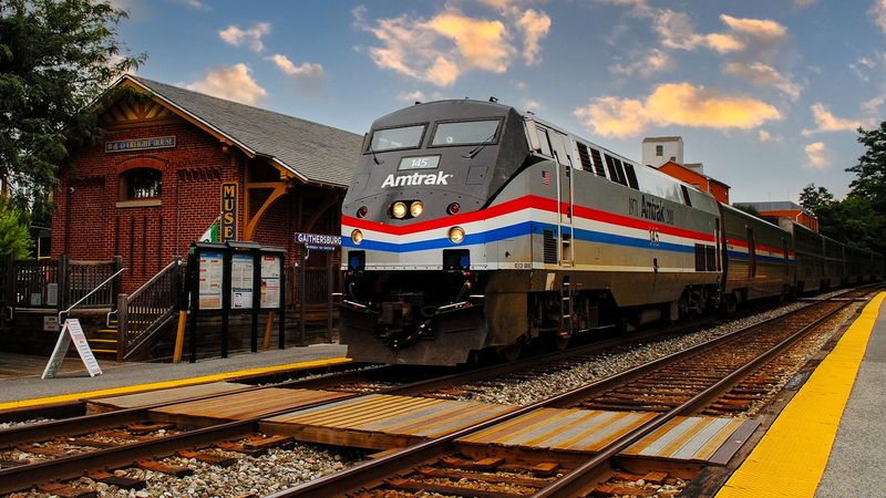 Amtrak Cardinal Route - Through the Virginia Highlands