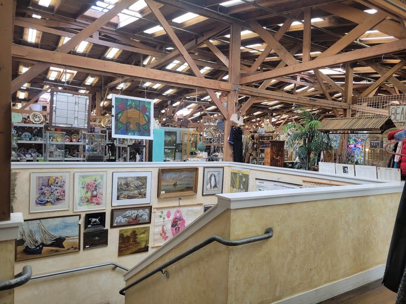 An Art Gallery Hidden on the Staircase