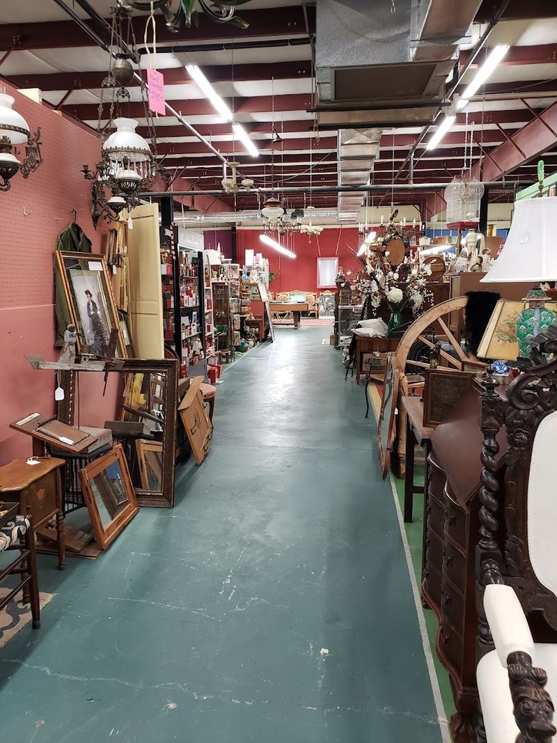 An Art Gallery Section That Stands Apart