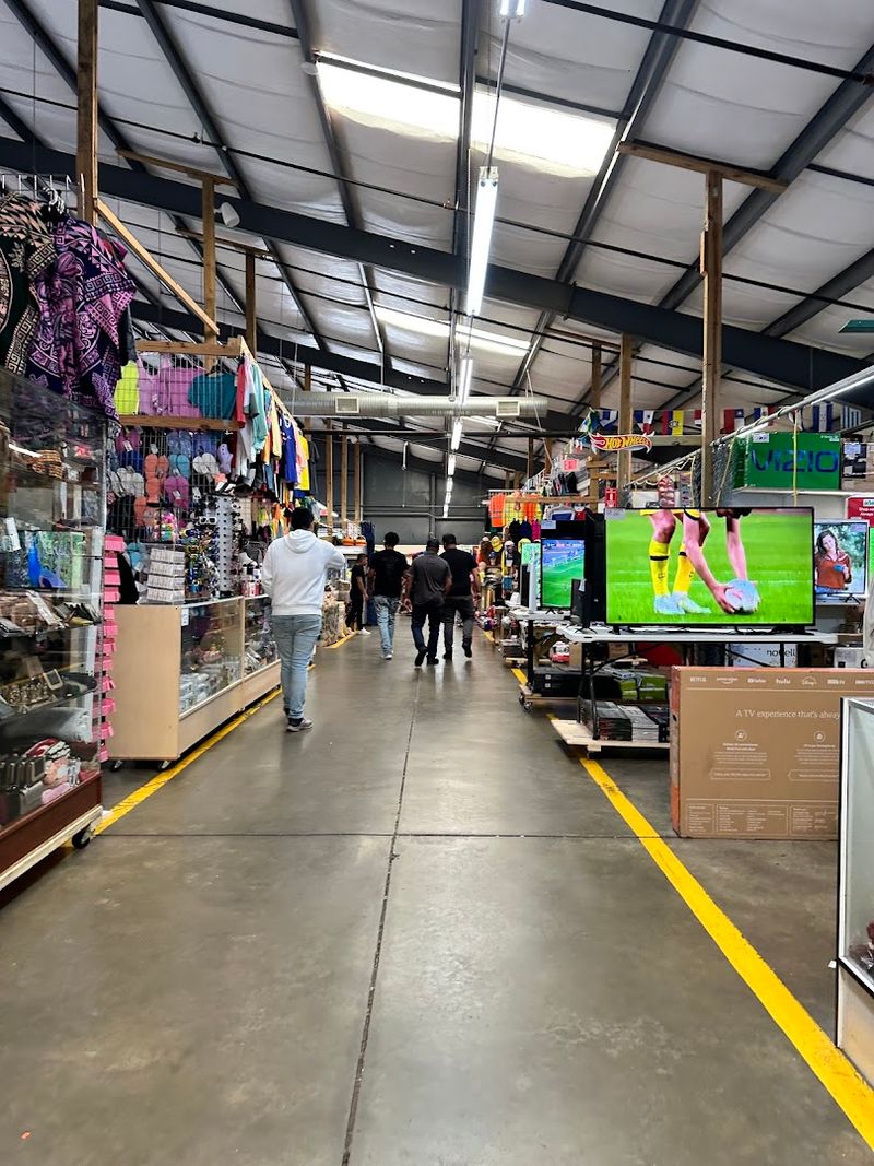 An Indoor Market So Big It Has Its Own Street Addresses
