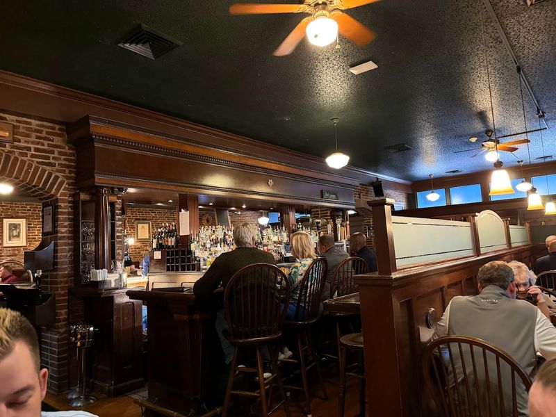 Annie Gunn's Restaurant - Chesterfield, Missouri