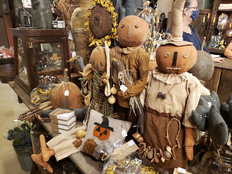 Antique Shops That Tell a Thousand Stories