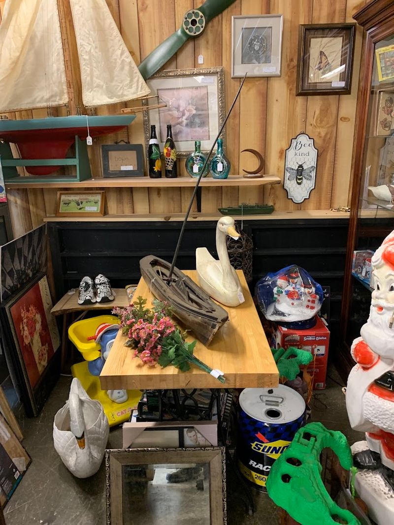 Antiques, Collectibles, and Vintage Finds Around Every Corner