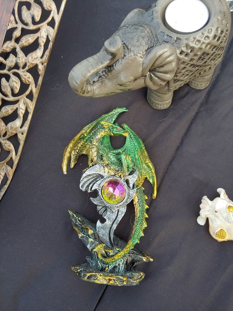 Antiques and Vintage Finds for the Dedicated Bargain Hunter