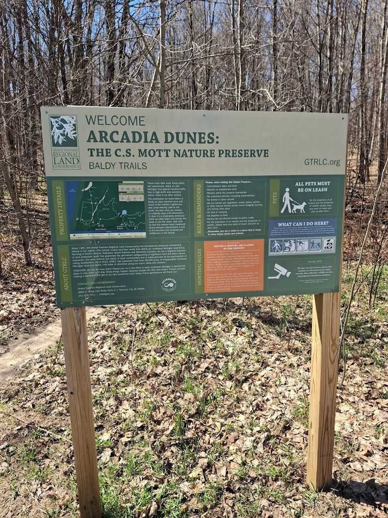 Arcadia Dunes: The C.S. Mott Nature Preserve - Arcadia, Michigan