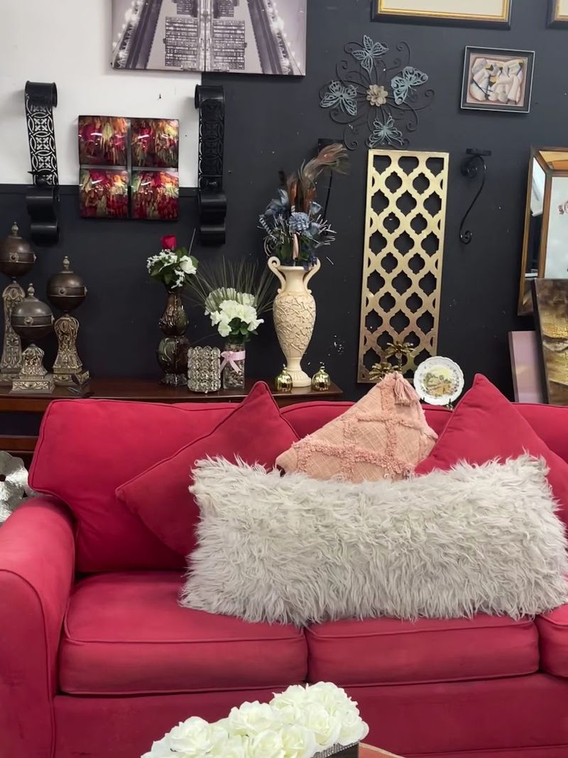 Artwork and Decor Pieces That Stand Out From the Crowd