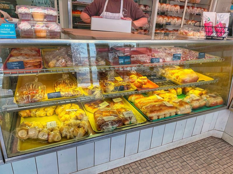 Banket: The Beloved Dutch Pastry You Need to Try